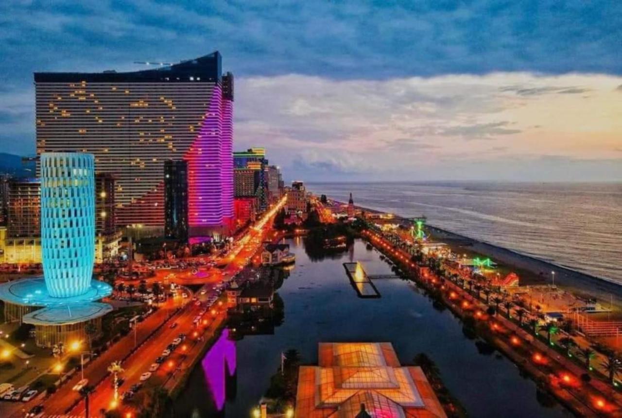 Black Sea Aparthotel Orbi City Batumi Eksteriør bilde